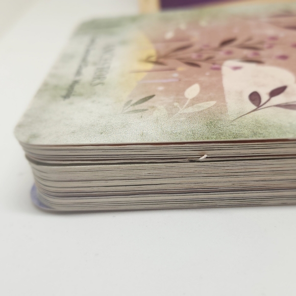 Pure Magic Oracle: Cards for Strength, Courage and Clarity by Andrés Engracia - Picture 9 of 9